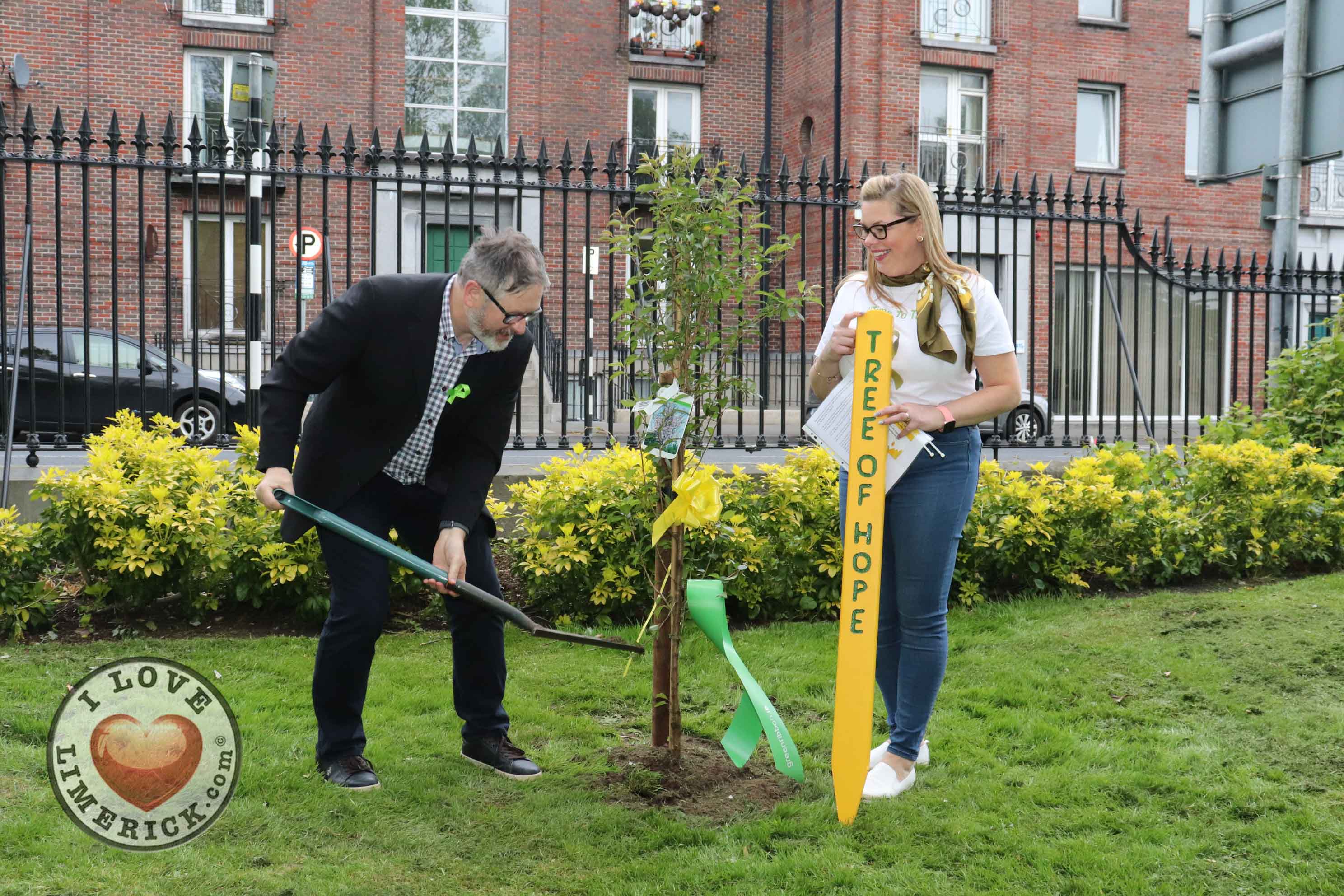 EmployAbility Limerick planted a Tree for Hope in People's Park alongside Dr. Eddie Murphy. Picture: Orla McLaughlin/ilovelimerick.